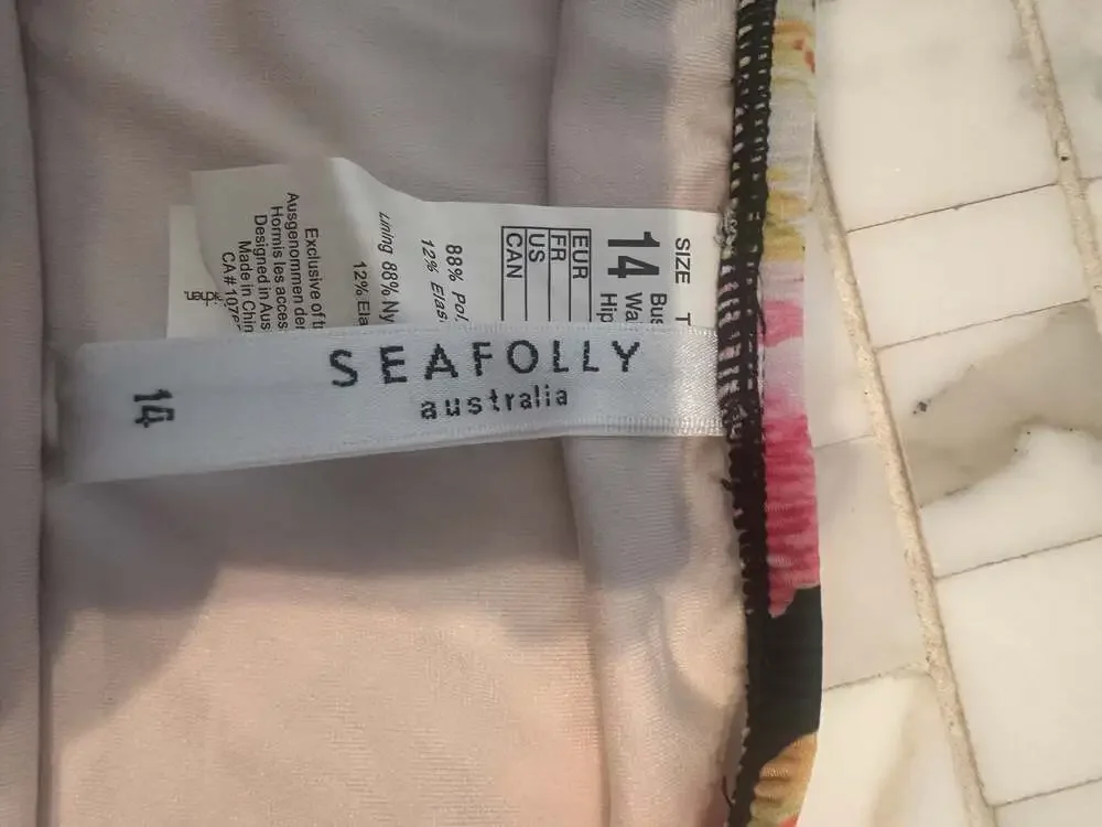 Seafolly floral bikini Beautiful and stylish...